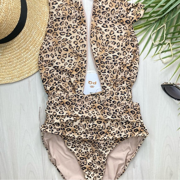 PQ π₯₯ Alex Leopard Animal Print Classy Cheeky One Piece - Picture 3 of 13